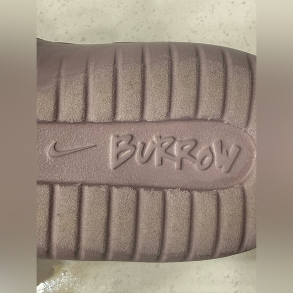 Nike Burrow Slip-On Shoes – Women’s Size 10 – Light purple - Picture 7 of 7